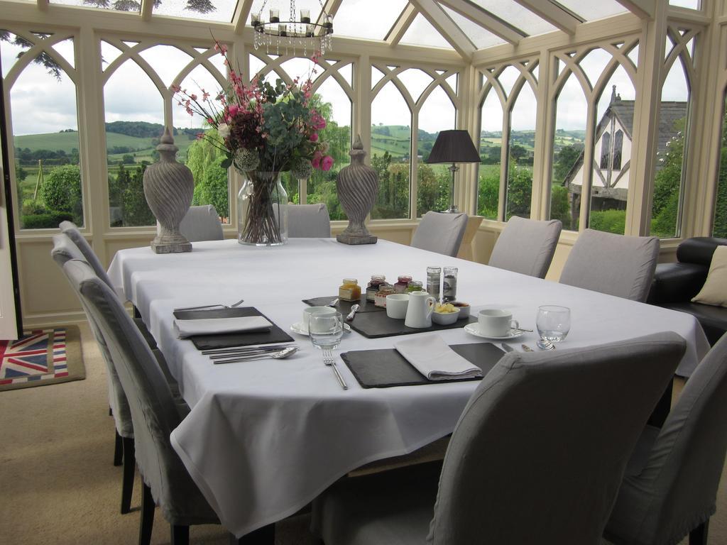 Wollaston Lodge Bed And Breakfast Buitenkant foto